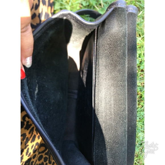 Vintage Black Leather Coach Crossbody Purse - Picture 4 of 6